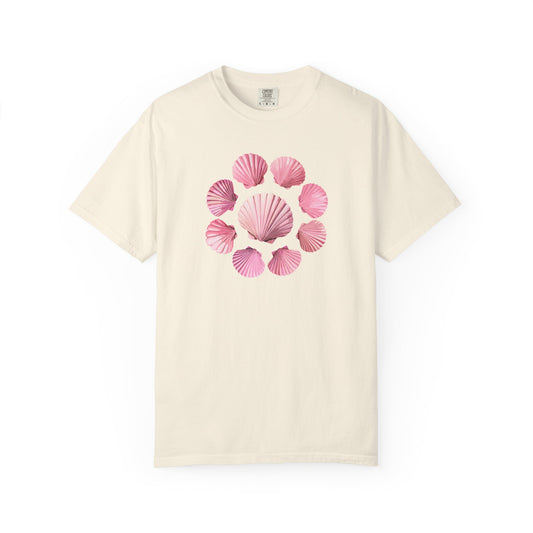 Summer Seashell Graphic T-Shirt - Perfect for Beach Lovers